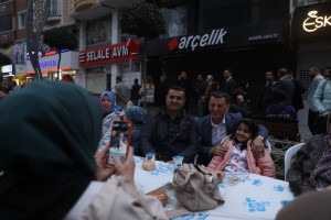 Pınar Bulvarı’nda Binler Gönül Sofralarında Buluştu
